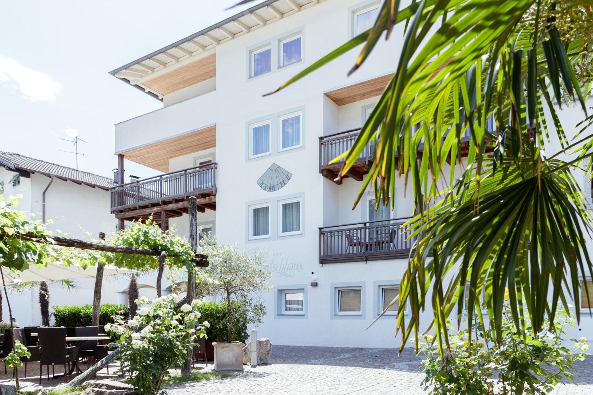 Hotel Teutschhaus Cortina Sulla Strada del Vino Εξωτερικό φωτογραφία
