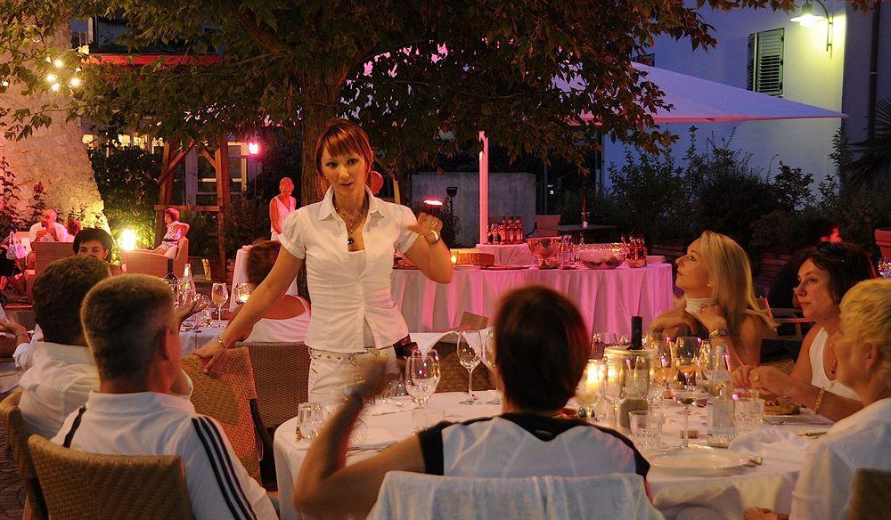 Hotel Teutschhaus Cortina Sulla Strada del Vino Εξωτερικό φωτογραφία