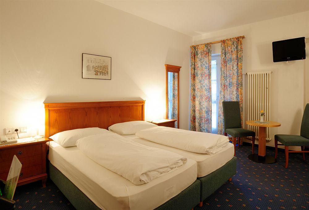Hotel Teutschhaus Cortina Sulla Strada del Vino Εξωτερικό φωτογραφία