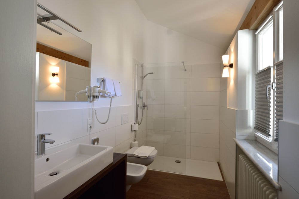 Hotel Teutschhaus Cortina Sulla Strada del Vino Εξωτερικό φωτογραφία