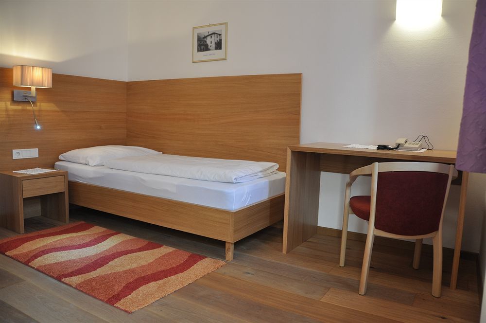 Hotel Teutschhaus Cortina Sulla Strada del Vino Εξωτερικό φωτογραφία