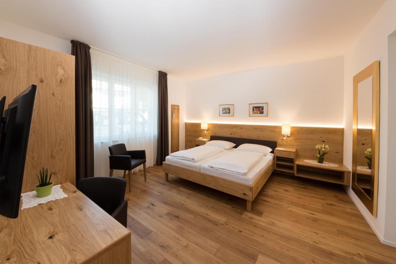 Hotel Teutschhaus Cortina Sulla Strada del Vino Εξωτερικό φωτογραφία